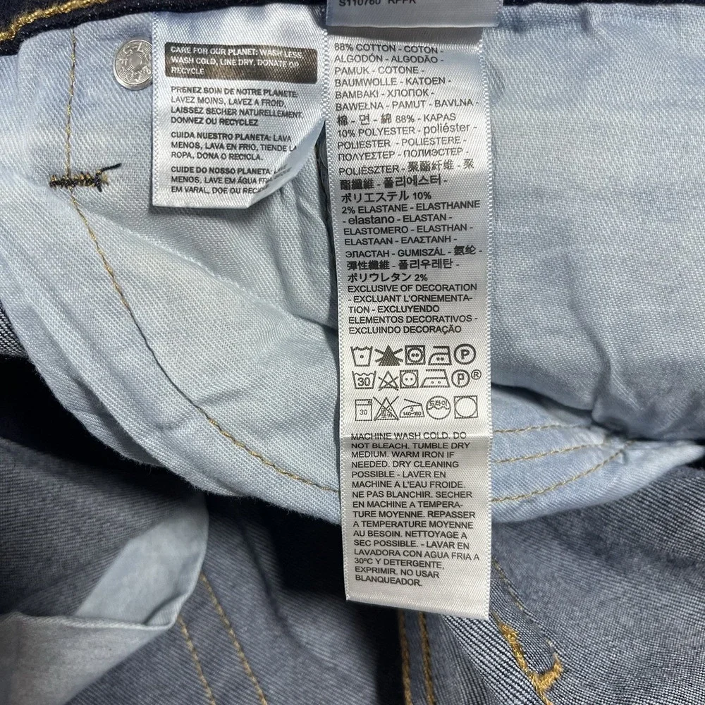 Levis new tag